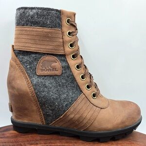 Sorel Women's Tan and Gray Lace Up Lexie Wedge Boots